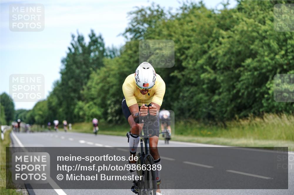21.06.2026 - Viking Triathlon Michael Burmester http://msf.ph/oto/9866389 21.06.2026 12:06:19 Radfahren 38, 218, 455 meine-sportfotos.de