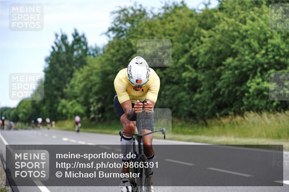 21.06.2026 - Viking Triathlon Michael Burmester http://msf.ph/oto/9866391 21.06.2026 12:06:20 Radfahren 38, 218, 455 meine-sportfotos.de