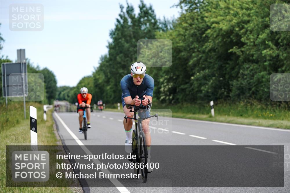 21.06.2026 - Viking Triathlon Michael Burmester http://msf.ph/oto/9866400 21.06.2026 12:06:43 Radfahren 55, 237, 365, 495, 529, 541, 556 meine-sportfotos.de