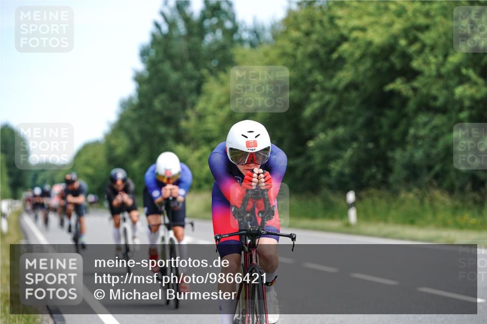 21.06.2026 - Viking Triathlon Michael Burmester http://msf.ph/oto/9866421 21.06.2026 12:07:15 Radfahren 44, 60, 118, 163, 166, 212, 245, 267, 316, 348, 387, 419, 562, 608, 615 meine-sportfotos.de