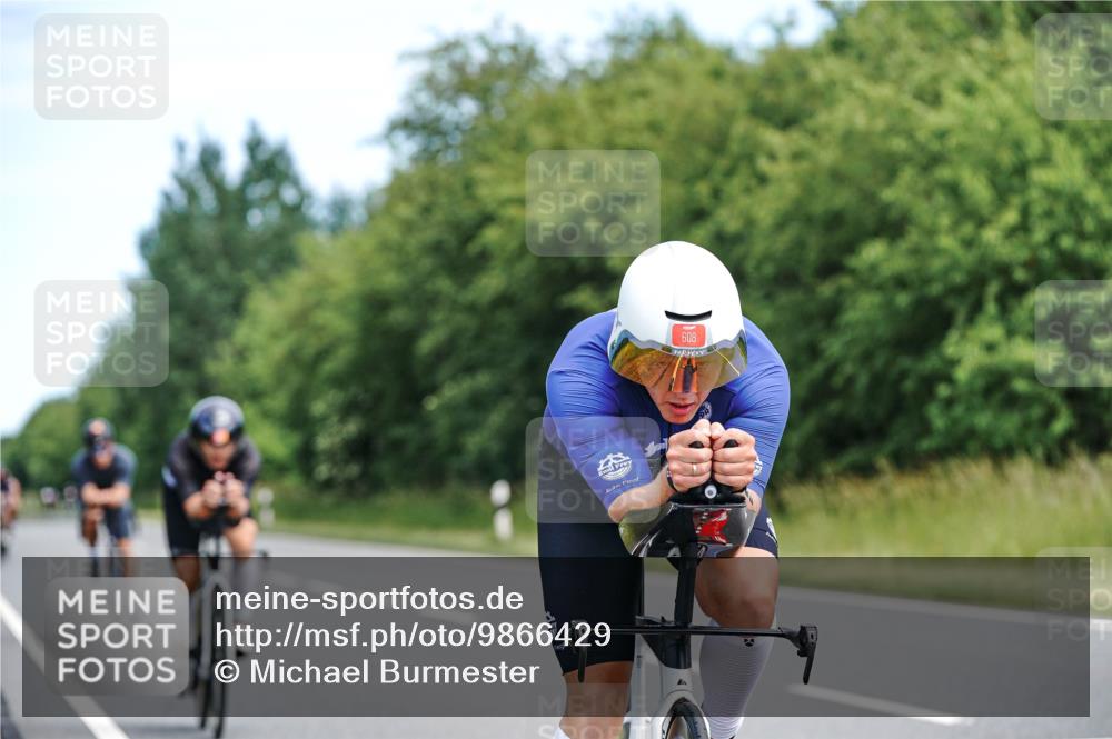 21.06.2026 - Viking Triathlon Michael Burmester http://msf.ph/oto/9866429 21.06.2026 12:07:17 Radfahren 44, 60, 118, 163, 166, 212, 245, 267, 316, 348, 387, 419, 562, 608, 615 meine-sportfotos.de