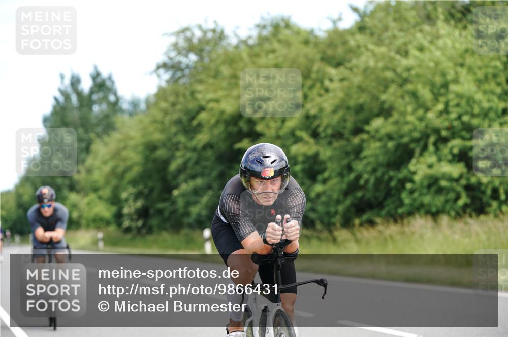 21.06.2026 - Viking Triathlon Michael Burmester http://msf.ph/oto/9866431 21.06.2026 12:07:18 Radfahren 44, 60, 118, 163, 166, 212, 226, 245, 267, 316, 348, 387, 419, 562, 608, 615 meine-sportfotos.de