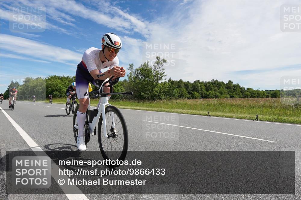 21.06.2026 - Viking Triathlon Michael Burmester http://msf.ph/oto/9866433 21.06.2026 11:27:16 Radfahren 41, 44, 63, 74, 87, 94, 111, 154, 162, 163, 166, 227, 266, 275, 411, 484, 522, 649, 651, 665, 668 meine-sportfotos.de