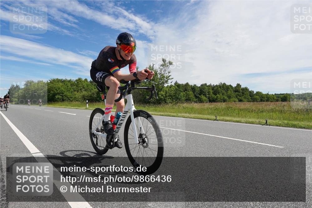 21.06.2026 - Viking Triathlon Michael Burmester http://msf.ph/oto/9866436 21.06.2026 11:27:17 Radfahren 41, 44, 63, 74, 87, 94, 111, 154, 162, 163, 166, 227, 266, 275, 411, 484, 522, 649, 651, 665, 668 meine-sportfotos.de