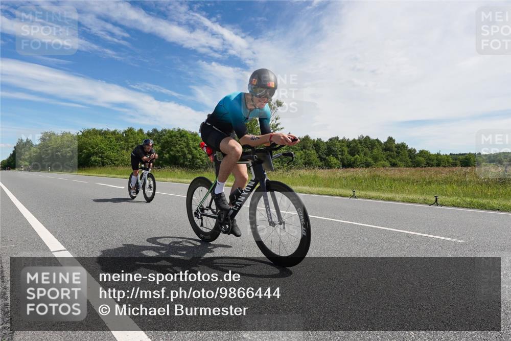 21.06.2026 - Viking Triathlon Michael Burmester http://msf.ph/oto/9866444 21.06.2026 11:27:23 Radfahren 44, 74, 87, 154, 163, 166, 227, 275, 411, 417, 484, 522, 567, 649, 651, 665 meine-sportfotos.de