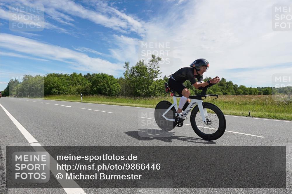 21.06.2026 - Viking Triathlon Michael Burmester http://msf.ph/oto/9866446 21.06.2026 11:27:23 Radfahren 44, 74, 87, 154, 163, 166, 227, 275, 411, 417, 484, 522, 567, 649, 651, 665 meine-sportfotos.de