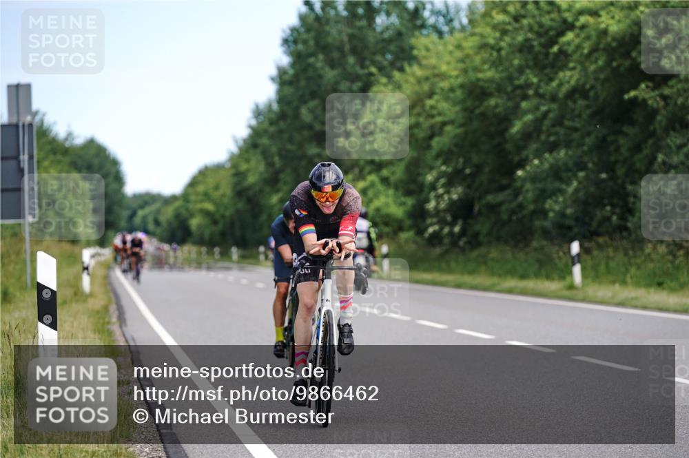 21.06.2026 - Viking Triathlon Michael Burmester http://msf.ph/oto/9866462 21.06.2026 12:07:34 Radfahren 44, 90, 97, 118, 163, 211, 226, 245, 245, 422, 562, 562, 621 meine-sportfotos.de