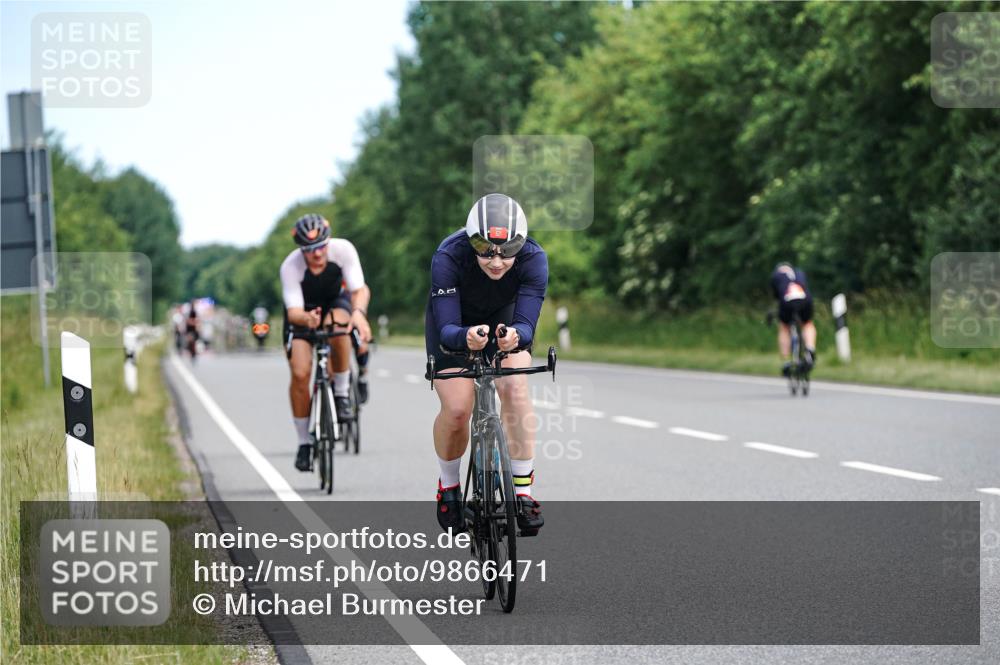 21.06.2026 - Viking Triathlon Michael Burmester http://msf.ph/oto/9866471 21.06.2026 12:07:45 Radfahren 90, 97, 211, 226, 245, 269, 335, 422, 545, 562, 621, 622 meine-sportfotos.de