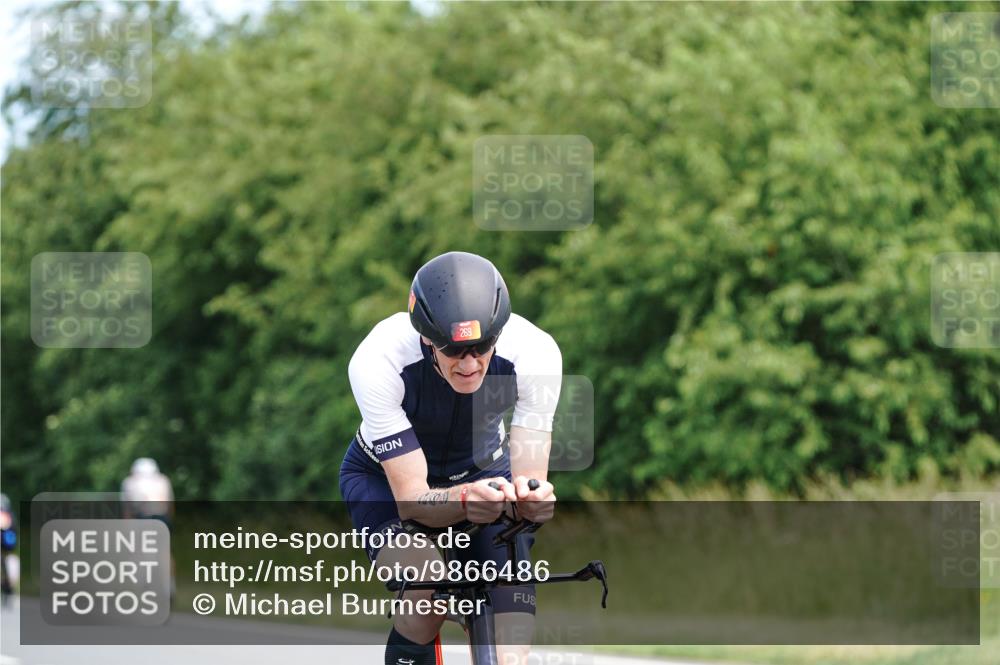 21.06.2026 - Viking Triathlon Michael Burmester http://msf.ph/oto/9866486 21.06.2026 12:07:58 Radfahren 24, 259, 269, 305, 335, 410, 422, 545, 622, 622 meine-sportfotos.de