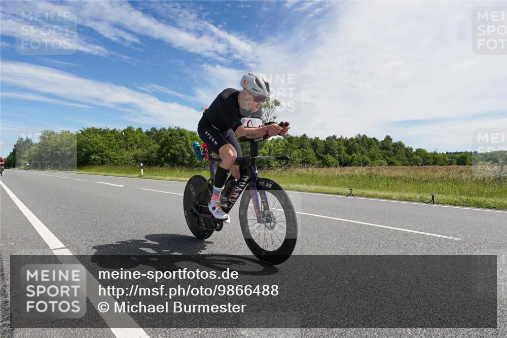 21.06.2026 - Viking Triathlon Michael Burmester http://msf.ph/oto/9866488 21.06.2026 11:28:07 Radfahren 38, 72, 95, 186, 241, 315, 355, 357, 422, 439, 655, 670 meine-sportfotos.de