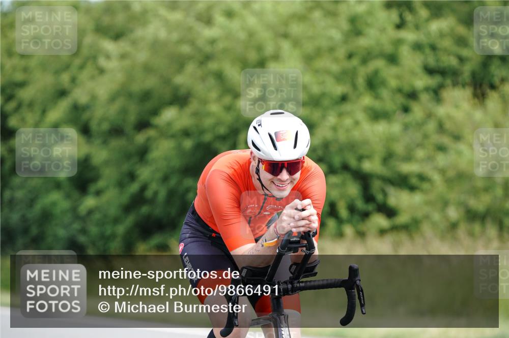21.06.2026 - Viking Triathlon Michael Burmester http://msf.ph/oto/9866491 21.06.2026 12:08:02 Radfahren 24, 259, 269, 305, 335, 410, 411, 490, 545, 622, 622 meine-sportfotos.de