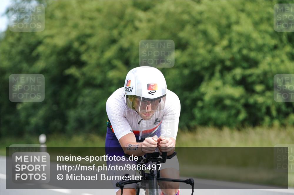 21.06.2026 - Viking Triathlon Michael Burmester http://msf.ph/oto/9866497 21.06.2026 12:08:07 Radfahren 24, 138, 259, 305, 335, 410, 411, 490, 545, 622, 622 meine-sportfotos.de