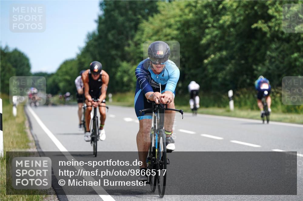 21.06.2026 - Viking Triathlon Michael Burmester http://msf.ph/oto/9866517 21.06.2026 12:08:45 Radfahren 63, 68, 72, 89, 123, 123, 162, 181, 224, 266, 295, 359, 370, 370, 409, 409, 427, 427 meine-sportfotos.de