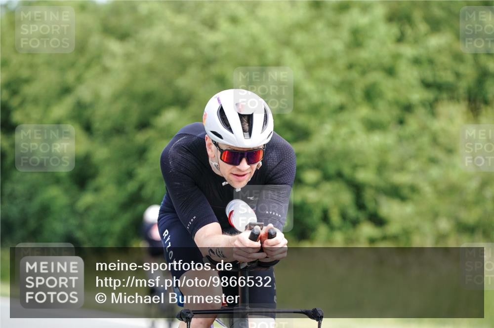 21.06.2026 - Viking Triathlon Michael Burmester http://msf.ph/oto/9866532 21.06.2026 12:08:58 Radfahren 63, 72, 84, 104, 109, 115, 123, 145, 162, 180, 181, 181, 224, 359, 370, 409, 427, 500, 626 meine-sportfotos.de