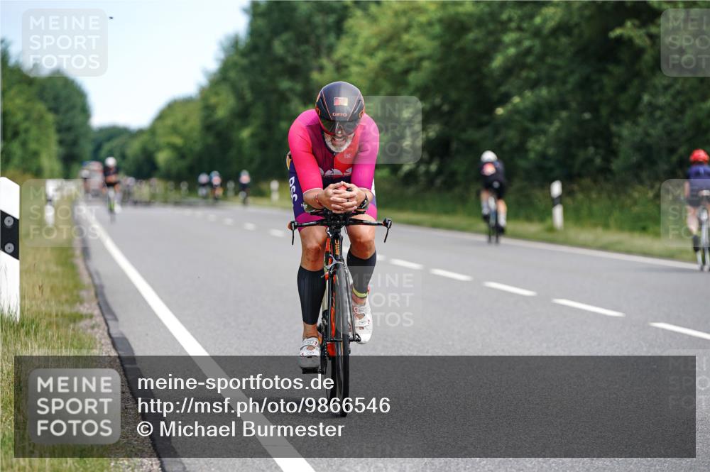 21.06.2026 - Viking Triathlon Michael Burmester http://msf.ph/oto/9866546 21.06.2026 12:09:01 Radfahren 9, 63, 72, 84, 104, 109, 115, 123, 145, 162, 180, 181, 181, 224, 359, 370, 409, 427, 446, 500, 612, 626 meine-sportfotos.de