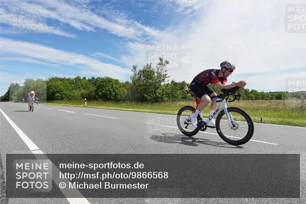 21.06.2026 - Viking Triathlon Michael Burmester http://msf.ph/oto/9866568 21.06.2026 11:29:21 Radfahren 253, 286, 359, 375, 459, 552, 616, 619, 631, 631, 660 meine-sportfotos.de