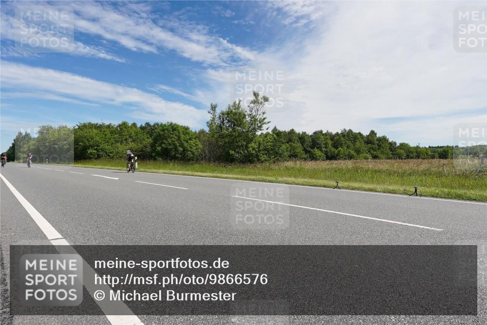 21.06.2026 - Viking Triathlon Michael Burmester http://msf.ph/oto/9866576 21.06.2026 11:29:52 Radfahren 34, 45, 125, 150, 167, 220, 300, 327, 340, 356, 464, 519, 601, 663 meine-sportfotos.de