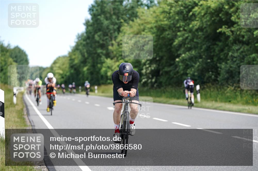 21.06.2026 - Viking Triathlon Michael Burmester http://msf.ph/oto/9866580 21.06.2026 12:09:48 Radfahren 64, 185, 185, 378, 378, 438, 460, 484, 522 meine-sportfotos.de