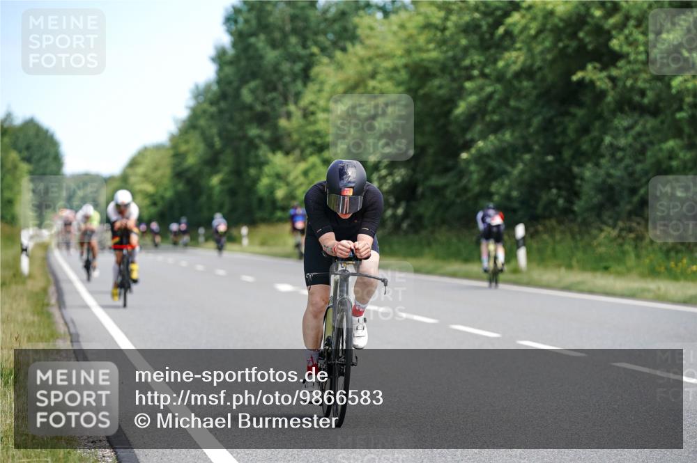 21.06.2026 - Viking Triathlon Michael Burmester http://msf.ph/oto/9866583 21.06.2026 12:09:48 Radfahren 64, 185, 185, 378, 378, 438, 460, 484, 522 meine-sportfotos.de