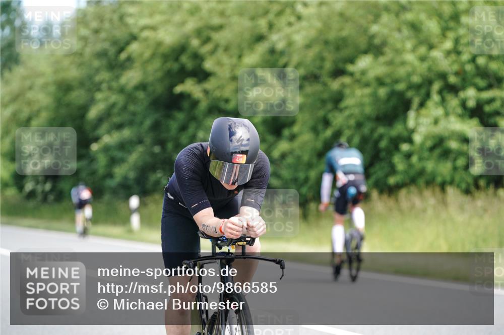 21.06.2026 - Viking Triathlon Michael Burmester http://msf.ph/oto/9866585 21.06.2026 12:09:49 Radfahren 64, 185, 185, 378, 378, 438, 460, 484, 522 meine-sportfotos.de