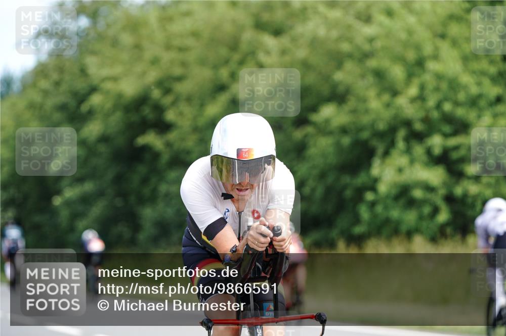 21.06.2026 - Viking Triathlon Michael Burmester http://msf.ph/oto/9866591 21.06.2026 12:09:52 Radfahren 64, 185, 185, 298, 378, 378, 438, 460, 484, 522 meine-sportfotos.de