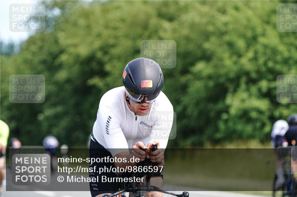 21.06.2026 - Viking Triathlon Michael Burmester http://msf.ph/oto/9866597 21.06.2026 12:09:54 Radfahren 64, 185, 185, 298, 378, 438, 460, 484, 522 meine-sportfotos.de