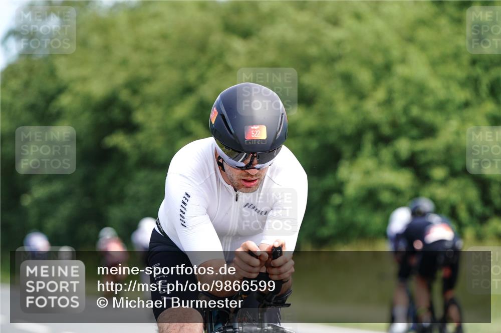 21.06.2026 - Viking Triathlon Michael Burmester http://msf.ph/oto/9866599 21.06.2026 12:09:54 Radfahren 64, 185, 185, 298, 378, 438, 460, 484, 522 meine-sportfotos.de