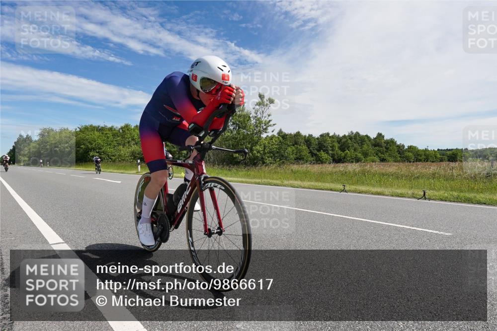21.06.2026 - Viking Triathlon Michael Burmester http://msf.ph/oto/9866617 21.06.2026 11:30:11 Radfahren 27, 34, 45, 125, 127, 167, 188, 300, 327, 333, 610, 615, 646, 647, 656, 663 meine-sportfotos.de