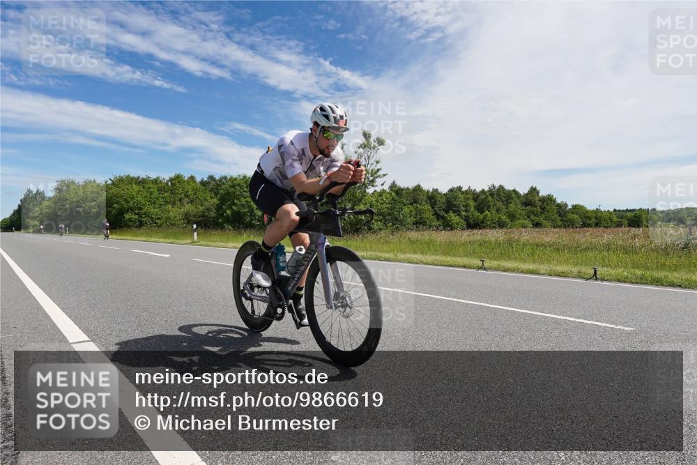 21.06.2026 - Viking Triathlon Michael Burmester http://msf.ph/oto/9866619 21.06.2026 11:30:14 Radfahren 27, 125, 127, 188, 333, 610, 615, 646, 647, 656, 663 meine-sportfotos.de