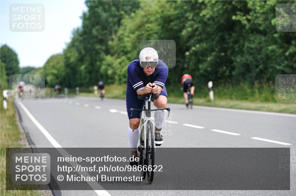 21.06.2026 - Viking Triathlon Michael Burmester http://msf.ph/oto/9866622 21.06.2026 12:11:23 Radfahren 76, 77, 87, 111, 114, 141, 154, 186, 272, 291, 355, 356, 413, 433, 464, 552, 567, 579, 627, 655 meine-sportfotos.de