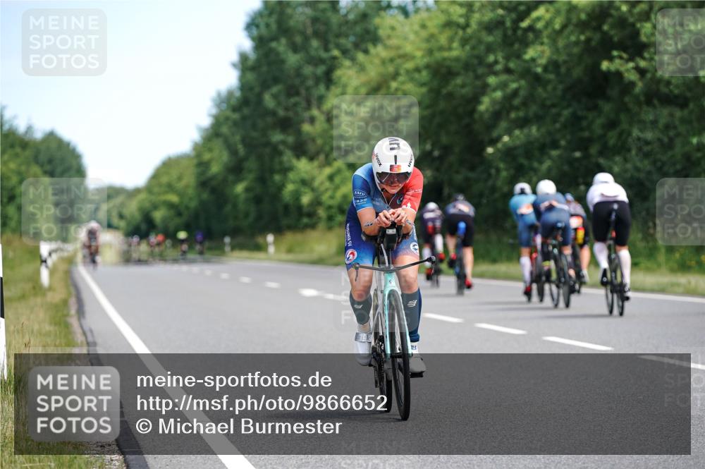21.06.2026 - Viking Triathlon Michael Burmester http://msf.ph/oto/9866652 21.06.2026 12:11:51 Radfahren 40, 174, 220, 286, 302, 413, 434, 434, 462, 498, 512, 649 meine-sportfotos.de
