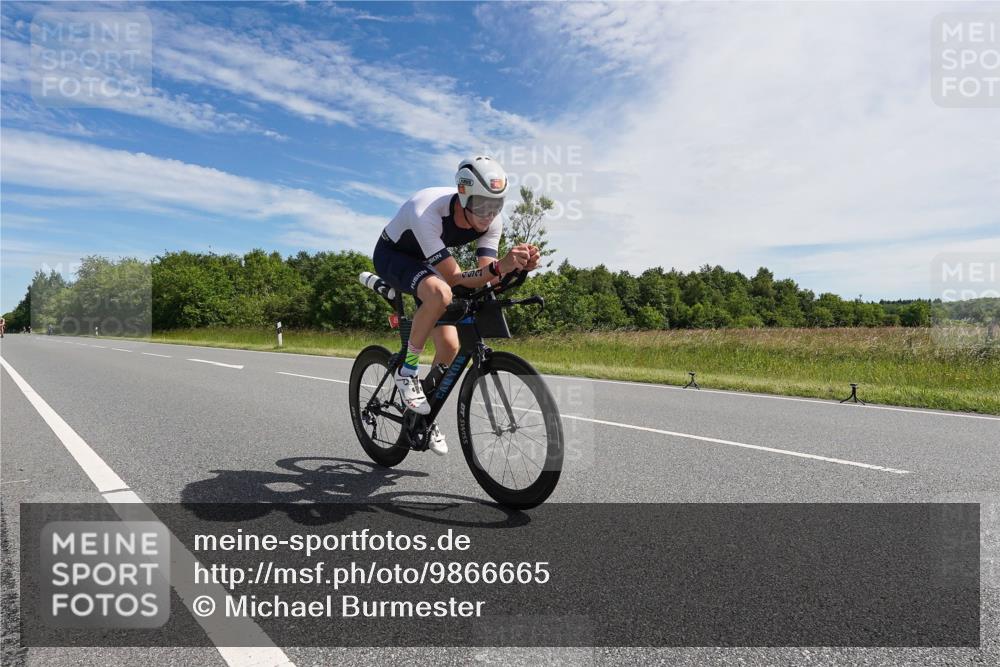 21.06.2026 - Viking Triathlon Michael Burmester http://msf.ph/oto/9866665 21.06.2026 11:31:20 Radfahren 62, 93, 202, 489, 492, 493 meine-sportfotos.de