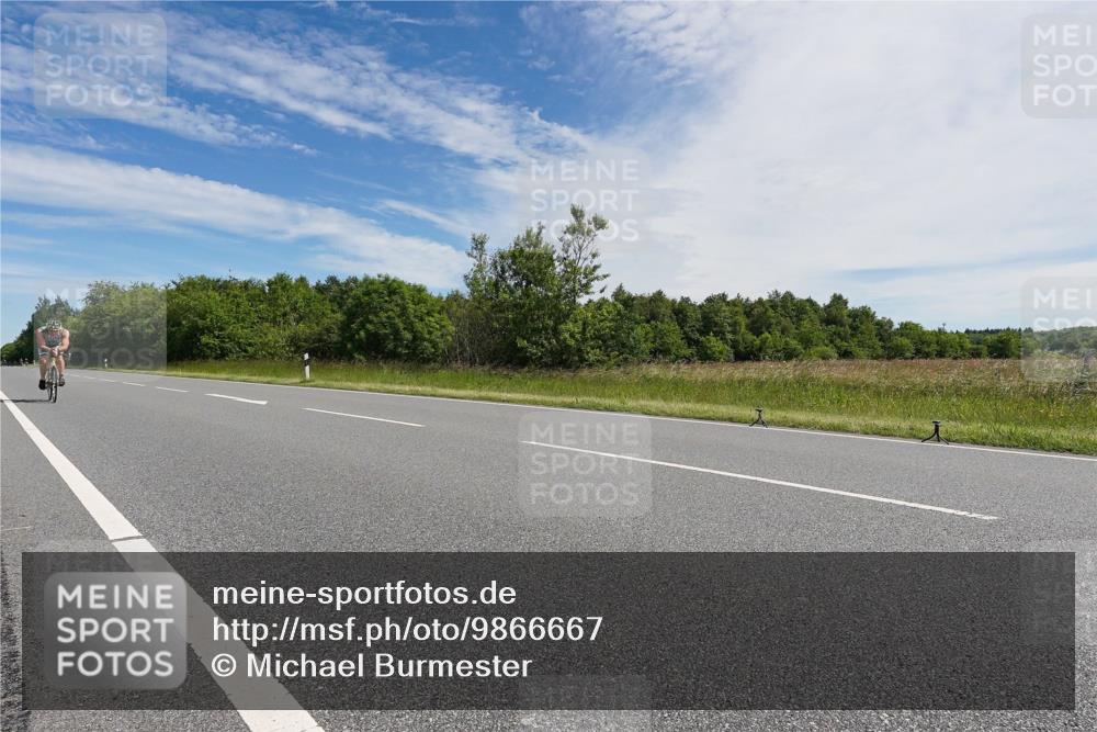 21.06.2026 - Viking Triathlon Michael Burmester http://msf.ph/oto/9866667 21.06.2026 11:31:23 Radfahren 62, 93, 145, 180, 202, 489, 493, 614 meine-sportfotos.de