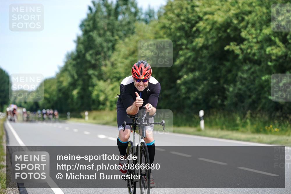 21.06.2026 - Viking Triathlon Michael Burmester http://msf.ph/oto/9866680 21.06.2026 12:12:13 Radfahren 28, 34, 150, 174, 241, 302, 315, 340, 385, 434, 462, 502, 502 meine-sportfotos.de