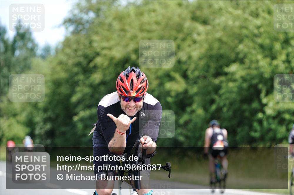 21.06.2026 - Viking Triathlon Michael Burmester http://msf.ph/oto/9866687 21.06.2026 12:12:14 Radfahren 28, 34, 150, 241, 302, 315, 327, 340, 360, 385, 434, 462, 502, 502, 663 meine-sportfotos.de