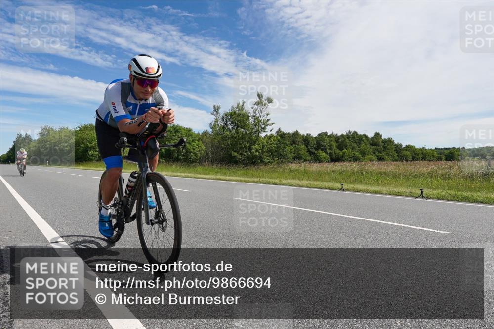 21.06.2026 - Viking Triathlon Michael Burmester http://msf.ph/oto/9866694 21.06.2026 11:31:50 Radfahren 14, 80, 88, 109, 156, 195, 206, 302, 334, 379, 454, 461, 542, 579 meine-sportfotos.de
