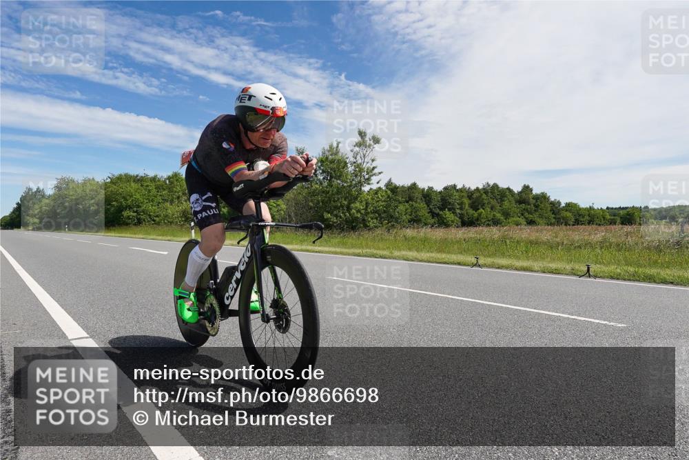 21.06.2026 - Viking Triathlon Michael Burmester http://msf.ph/oto/9866698 21.06.2026 11:32:00 Radfahren 156, 206, 334, 379, 542, 542, 579, 590 meine-sportfotos.de