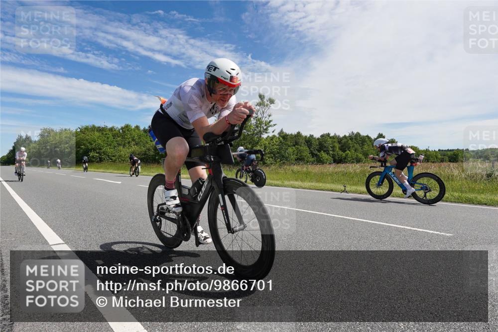 21.06.2026 - Viking Triathlon Michael Burmester http://msf.ph/oto/9866701 21.06.2026 11:32:15 Radfahren 22, 153, 168, 193, 351, 479, 511, 530, 542, 590 meine-sportfotos.de