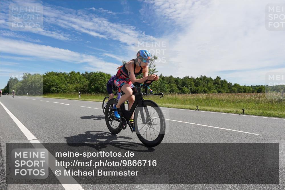 21.06.2026 - Viking Triathlon Michael Burmester http://msf.ph/oto/9866716 21.06.2026 11:32:30 Radfahren 22, 33, 114, 153, 168, 193, 351, 392, 400, 447, 511, 530, 627, 666 meine-sportfotos.de