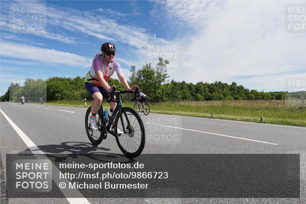 21.06.2026 - Viking Triathlon Michael Burmester http://msf.ph/oto/9866723 21.06.2026 11:32:34 Radfahren 22, 33, 114, 151, 153, 168, 351, 392, 398, 400, 415, 447, 511, 530, 627, 636, 637, 666 meine-sportfotos.de