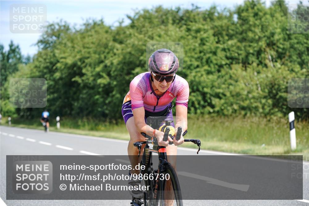 21.06.2026 - Viking Triathlon Michael Burmester http://msf.ph/oto/9866730 21.06.2026 12:12:37 Radfahren 28, 34, 45, 49, 125, 150, 168, 188, 301, 303, 315, 327, 340, 360, 473, 485, 491, 502, 513, 553, 566, 578, 601, 663 meine-sportfotos.de