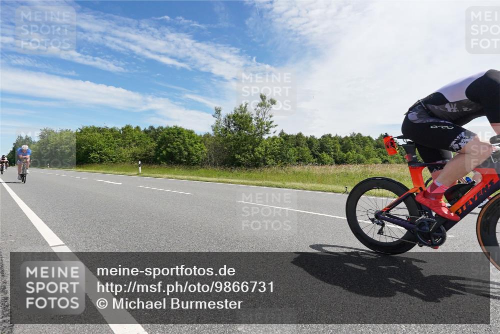 21.06.2026 - Viking Triathlon Michael Burmester http://msf.ph/oto/9866731 21.06.2026 11:32:46 Radfahren 33, 71, 114, 151, 233, 248, 392, 398, 414, 415, 447, 550, 627, 627, 636, 637, 641, 666 meine-sportfotos.de