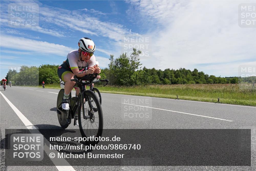 21.06.2026 - Viking Triathlon Michael Burmester http://msf.ph/oto/9866740 21.06.2026 11:32:50 Radfahren 33, 71, 114, 137, 151, 233, 243, 248, 392, 398, 414, 415, 447, 550, 627, 627, 636, 637, 641 meine-sportfotos.de