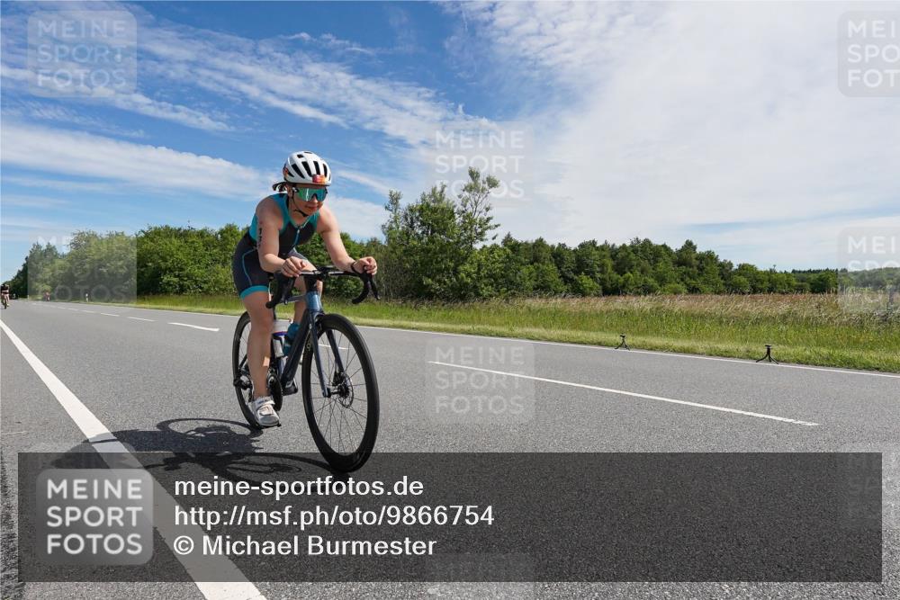 21.06.2026 - Viking Triathlon Michael Burmester http://msf.ph/oto/9866754 21.06.2026 11:33:00 Radfahren 69, 71, 107, 137, 233, 243, 274, 377, 414, 423, 452, 516, 550, 574, 627, 641 meine-sportfotos.de