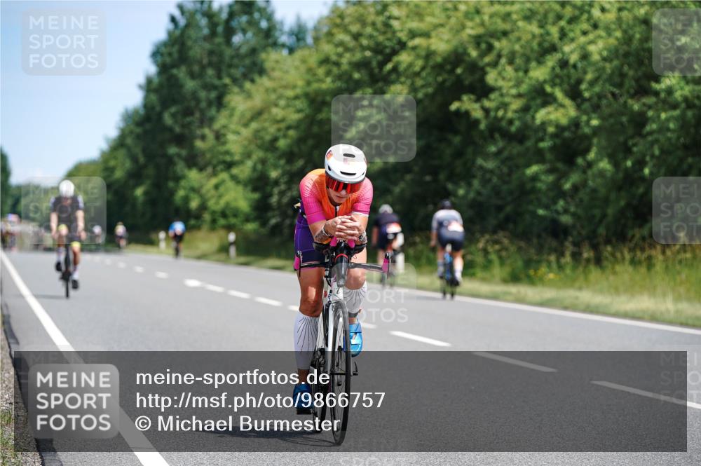 21.06.2026 - Viking Triathlon Michael Burmester http://msf.ph/oto/9866757 21.06.2026 12:12:47 Radfahren 301, 303, 473, 485, 491, 513, 566, 601 meine-sportfotos.de