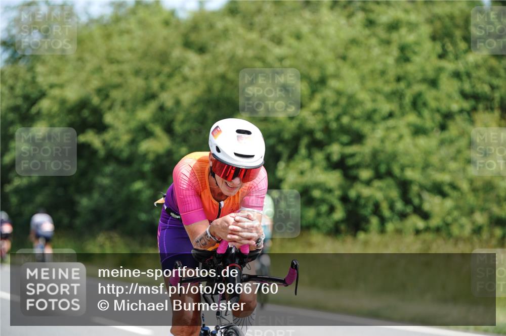 21.06.2026 - Viking Triathlon Michael Burmester http://msf.ph/oto/9866760 21.06.2026 12:12:47 Radfahren 301, 303, 473, 485, 491, 513, 566, 601 meine-sportfotos.de