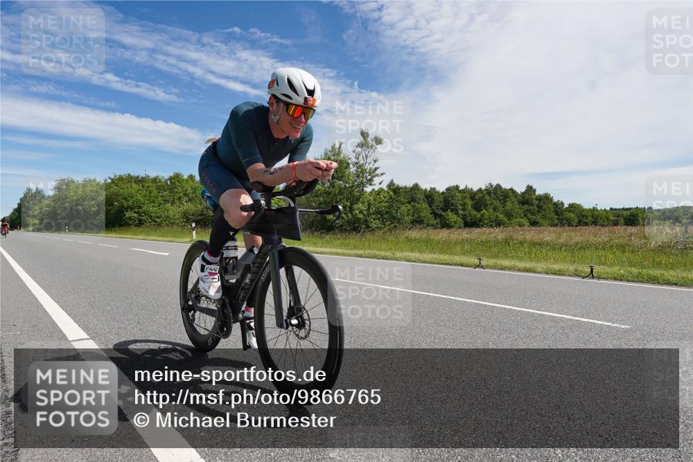 21.06.2026 - Viking Triathlon Michael Burmester http://msf.ph/oto/9866765 21.06.2026 11:33:09 Radfahren 69, 85, 107, 137, 243, 265, 274, 377, 421, 423, 452, 497, 516, 574 meine-sportfotos.de
