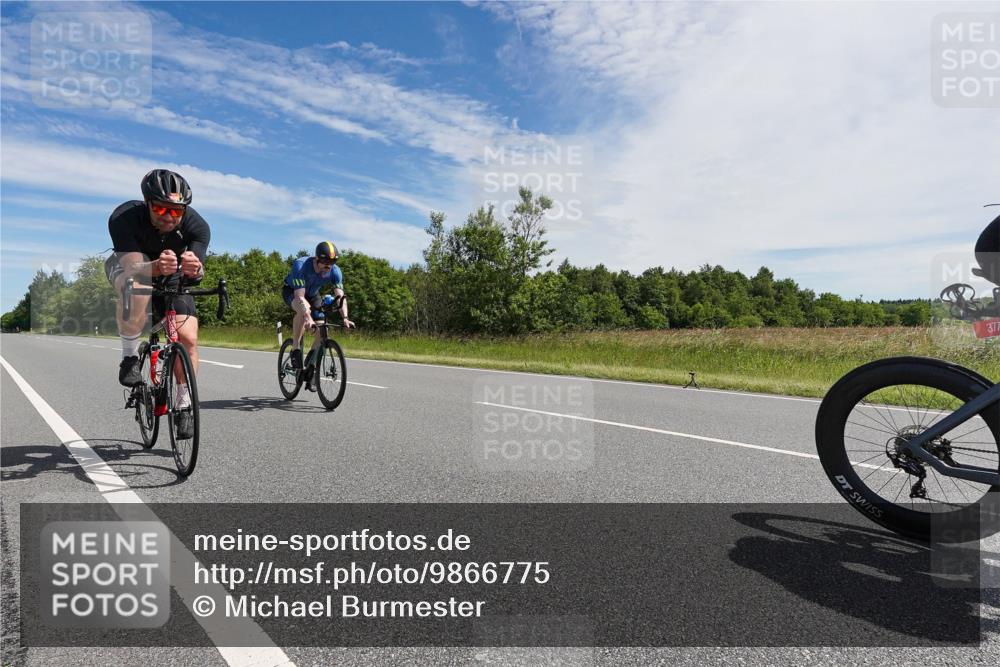 21.06.2026 - Viking Triathlon Michael Burmester http://msf.ph/oto/9866775 21.06.2026 11:33:15 Radfahren 69, 85, 107, 265, 274, 339, 377, 389, 421, 423, 452, 497, 516, 520, 574 meine-sportfotos.de