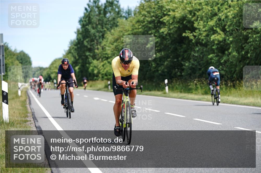 21.06.2026 - Viking Triathlon Michael Burmester http://msf.ph/oto/9866779 21.06.2026 12:13:11 Radfahren 1, 4, 14, 18, 18, 92, 107, 117, 122, 131, 151, 175, 207, 296, 346, 376, 432, 450, 486, 487, 506, 559, 574, 637, 664 meine-sportfotos.de