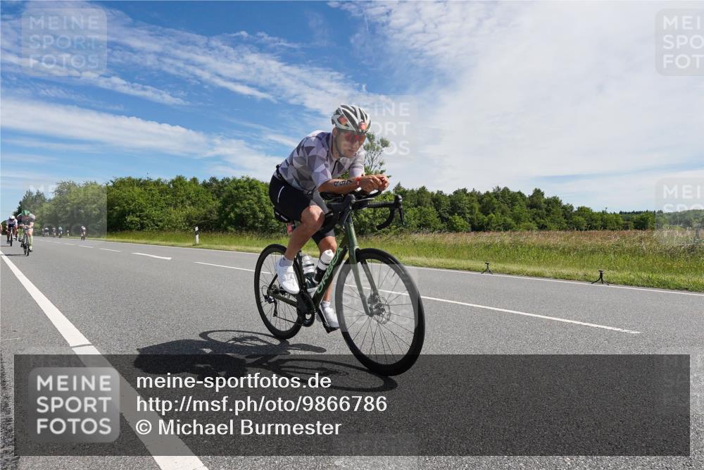21.06.2026 - Viking Triathlon Michael Burmester http://msf.ph/oto/9866786 21.06.2026 11:33:24 Radfahren 85, 265, 339, 376, 389, 403, 421, 453, 457, 486, 487, 496, 497, 506, 520, 521 meine-sportfotos.de